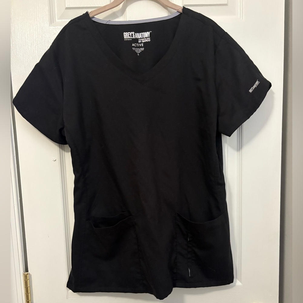 Black V-Neck Scrub Top